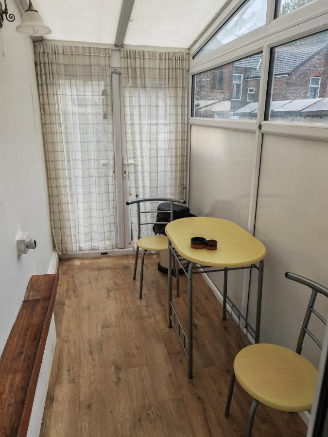 White House Leilighet Manchester Eksteriør bilde